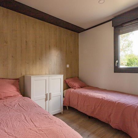 Villa Neuve Avec 3 Chambres Et Terrasse A 100 M De La Plage De Betahon 앙봉 외부 사진